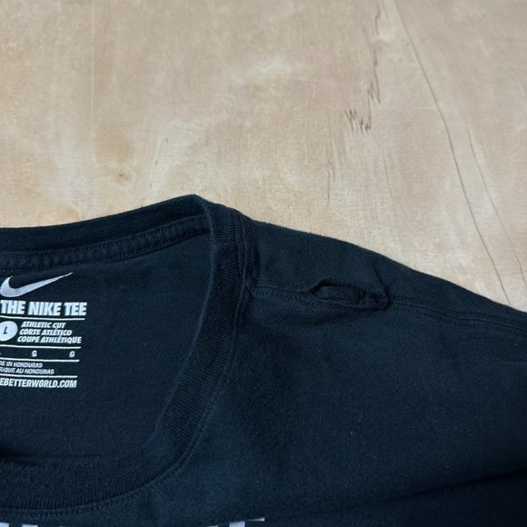 Nike Tee Men's Large Property of Raiders Black NFL Football Athletic Cut T-Shirt - Picture 4 of 5